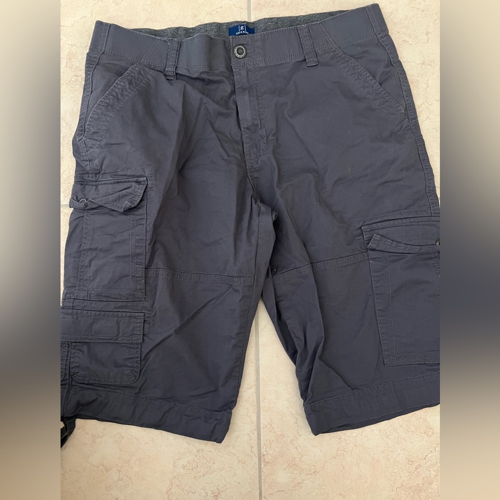 Men's Gray Cargo Shorts